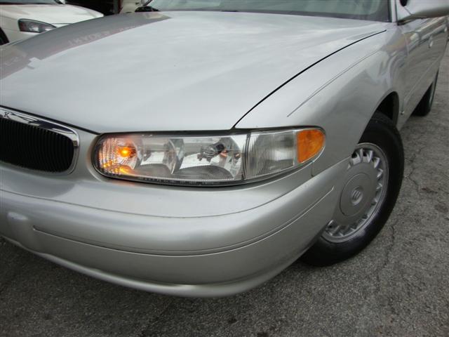Buick Century 2001 photo 1