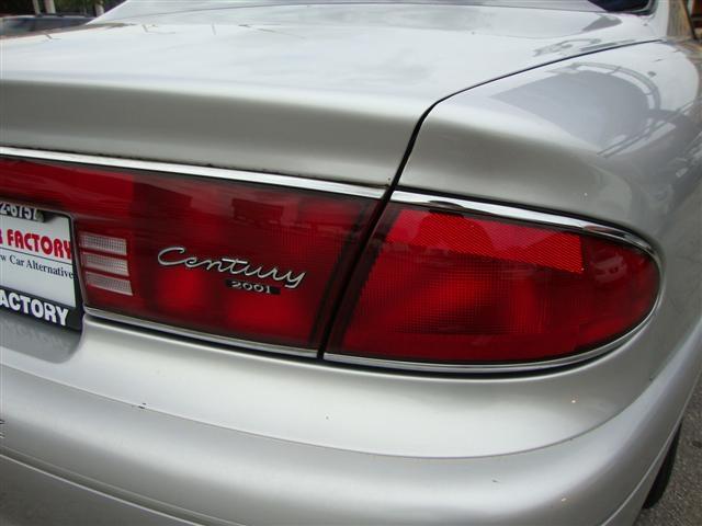 Buick Century 2001 photo 2