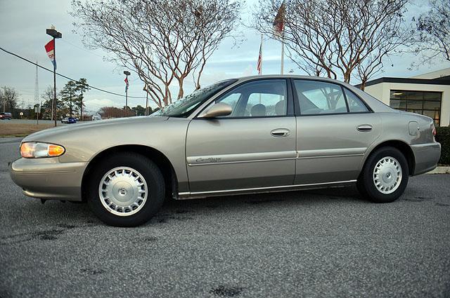 Buick Century 2002 photo 1