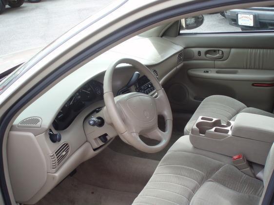 Buick Century 2002 photo 2