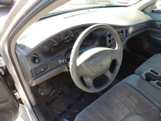 Buick Century 2002 photo 2