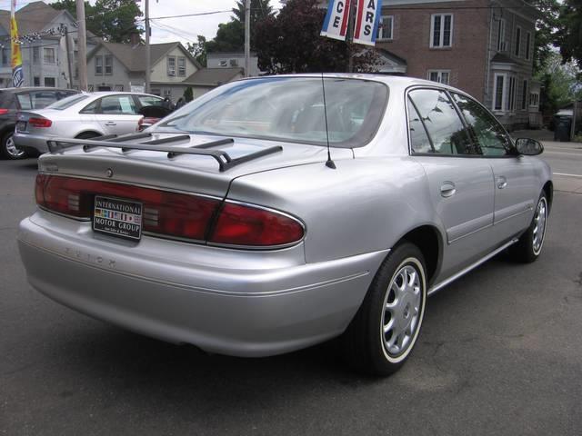 Buick Century 2002 photo 1