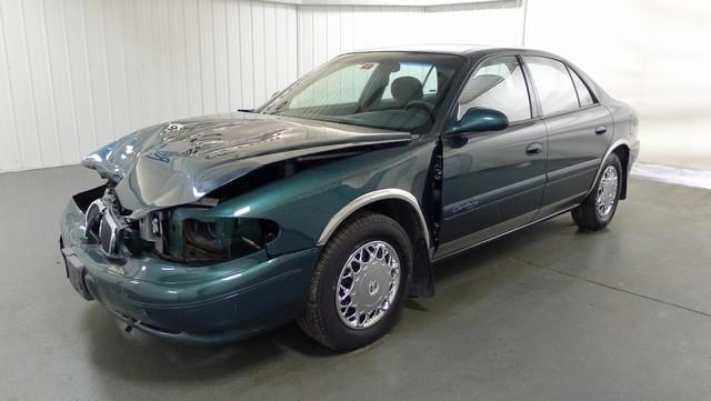 Buick Century 2002 photo 1