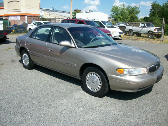 Buick Century 2002 photo 2