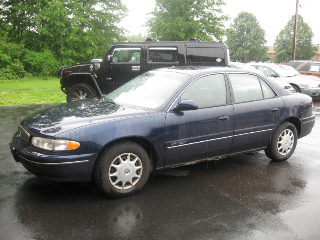 Buick Century 2002 photo 1