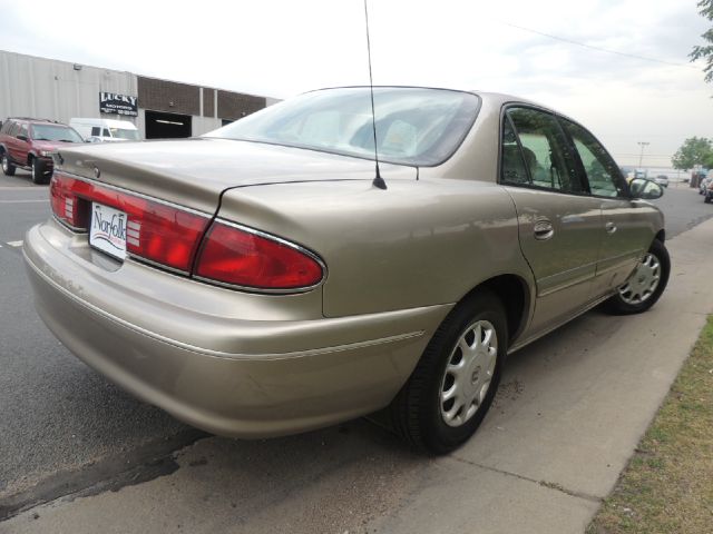 Buick Century 2002 photo 1