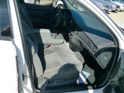 Buick Century 2002 photo 3