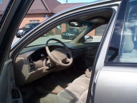 Buick Century 2003 photo 2