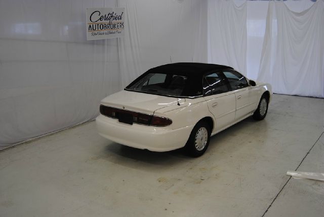 Buick Century 2003 photo 4