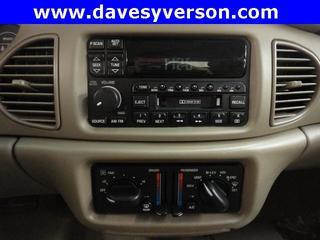 Buick Century 2003 photo 2