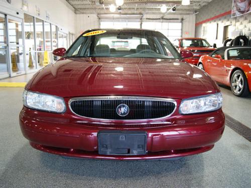 Buick Century 2003 photo 2