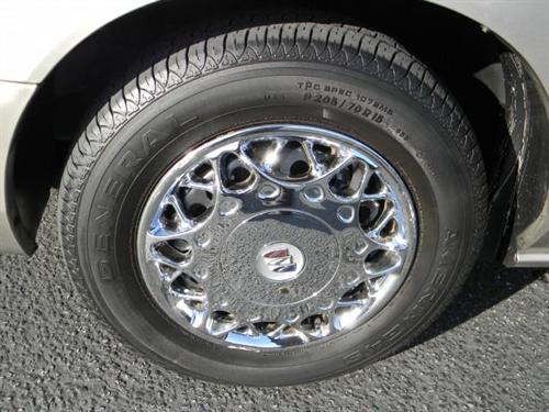 Buick Century 2003 photo 3