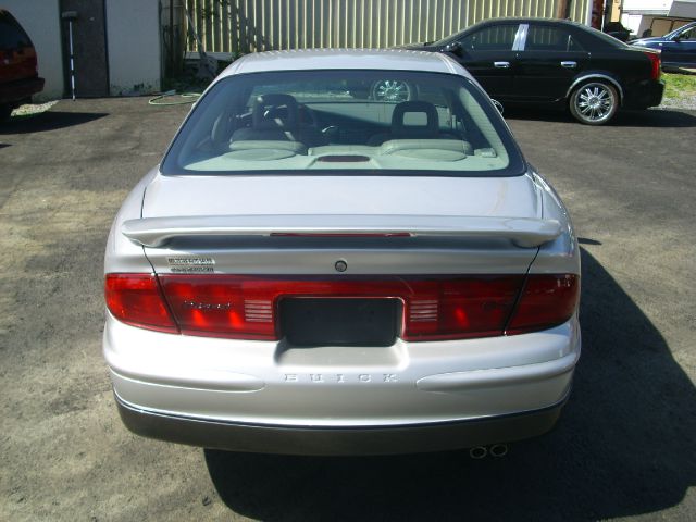 Buick Century 2003 photo 2