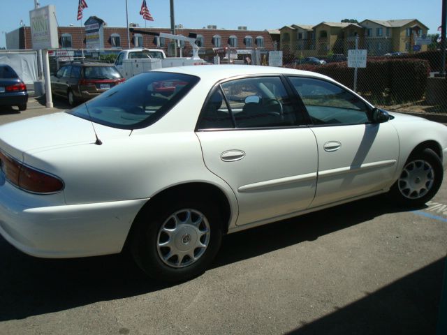 Buick Century 2003 photo 1