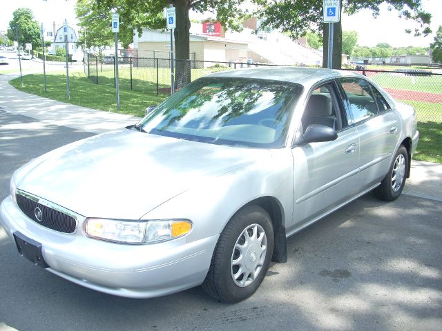 Buick Century 2004 photo 3
