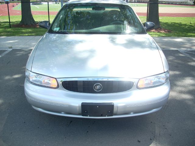 Buick Century 2004 photo 4