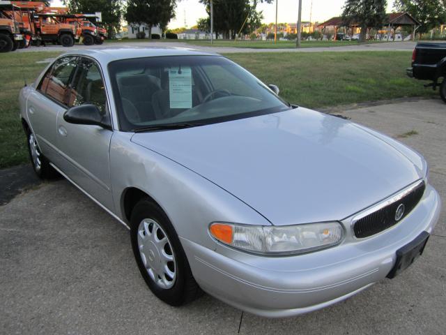 Buick Century 2004 photo 1