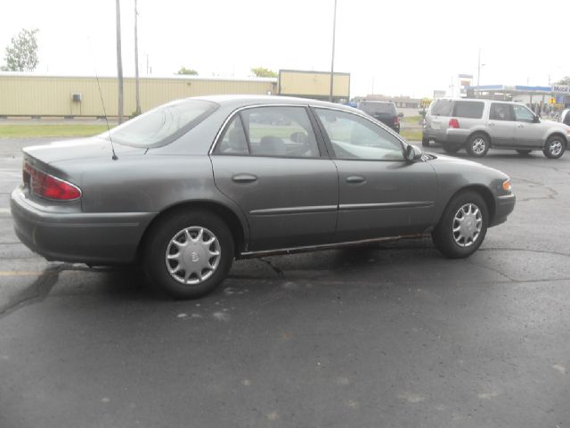 Buick Century 2004 photo 3