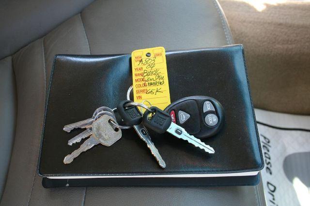 Buick Century 2004 photo 1