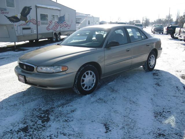 Buick Century 2004 photo 1