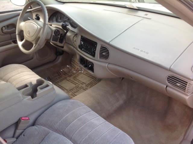 Buick Century 2004 photo 3