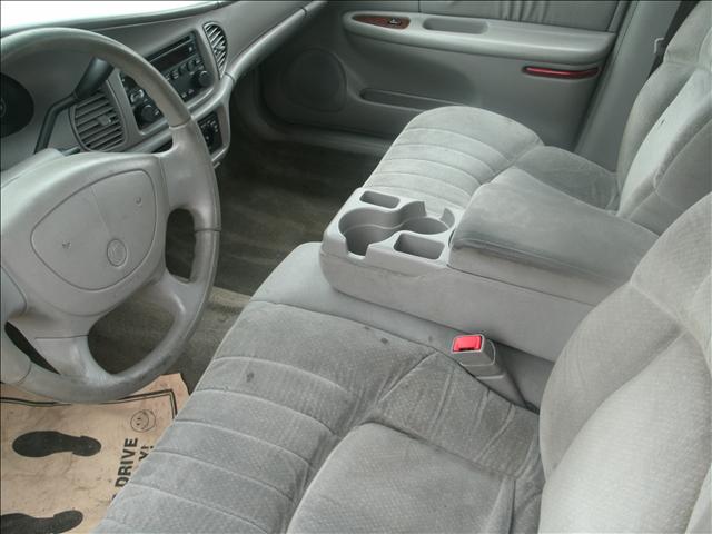 Buick Century 2004 photo 2
