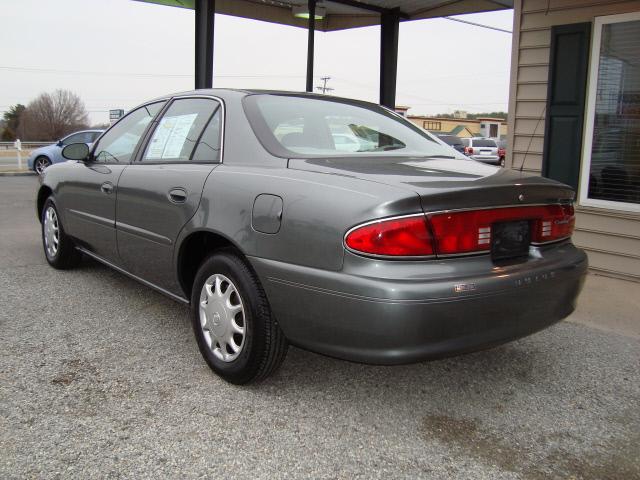 Buick Century 2004 photo 1