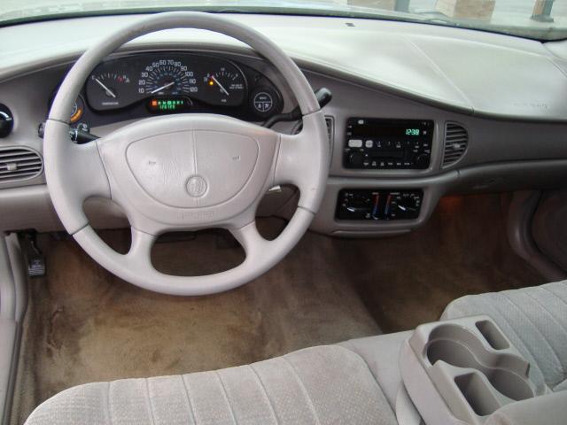 Buick Century 2004 photo 4