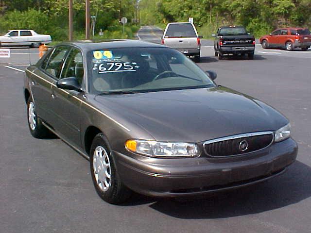 Buick Century 2004 photo 1