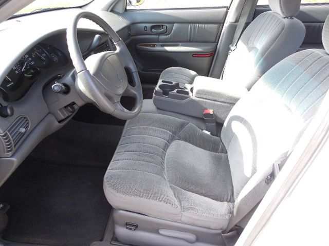 Buick Century 2005 photo 1