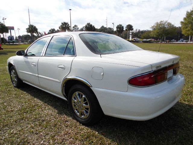 Buick Century 2005 photo 2