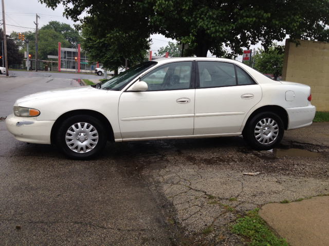 Buick Century 2005 photo 2