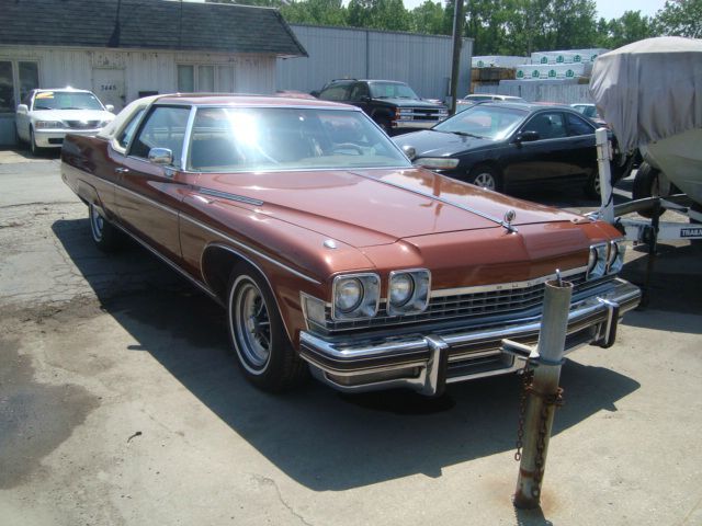 Buick Electra 225 1974 photo 3