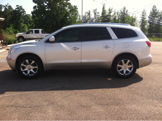 Buick Enclave 2008 photo 2