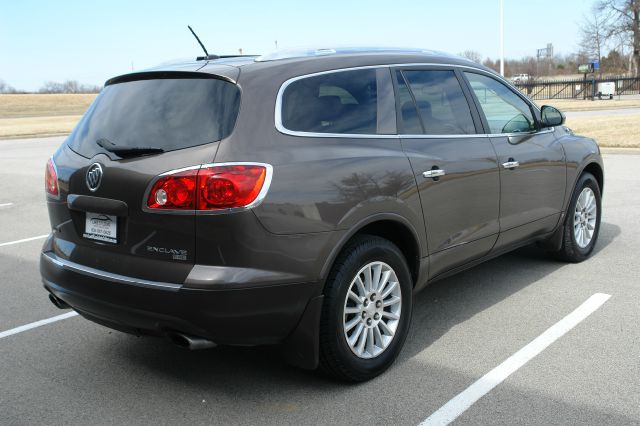 Buick Enclave 2008 photo 2