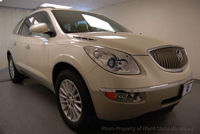 Buick Enclave 2008 photo 2