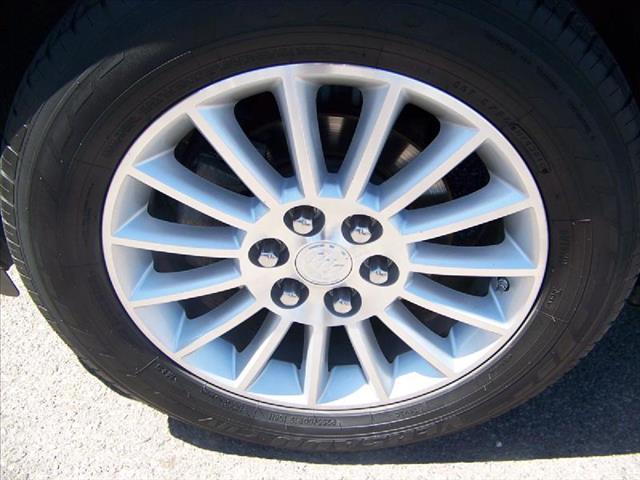 Buick Enclave 2008 photo 2