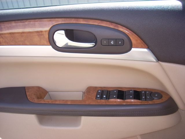 Buick Enclave 2008 photo 32