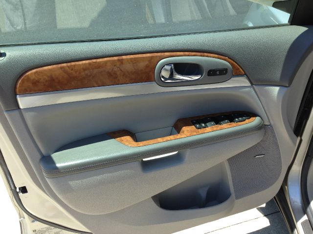 Buick Enclave 2008 photo 1