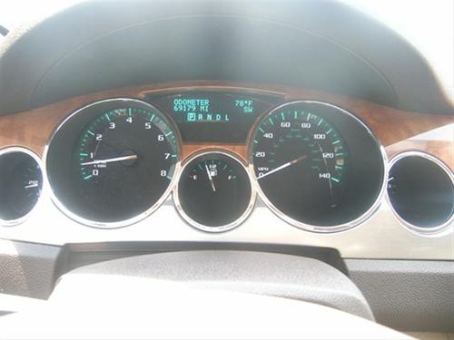 Buick Enclave 2009 photo 1