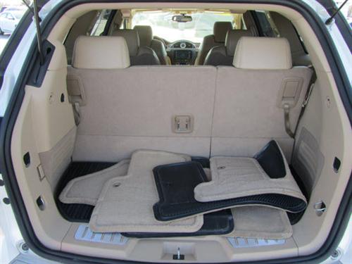 Buick Enclave 2009 photo 2