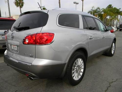 Buick Enclave 2009 photo 1