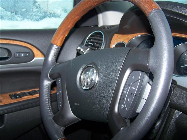 Buick Enclave 2009 photo 2