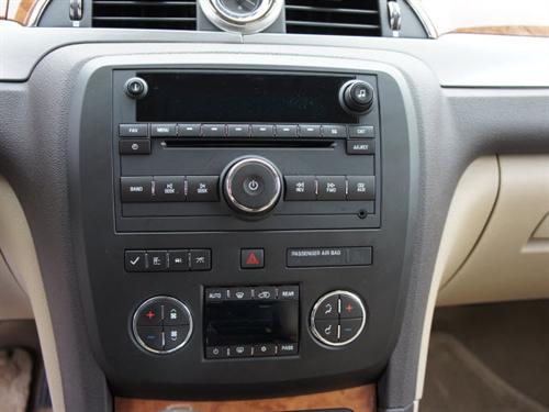 Buick Enclave 2009 photo 1