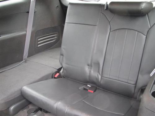 Buick Enclave 2009 photo 2