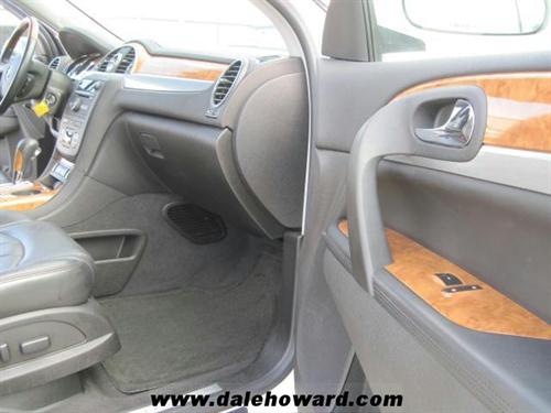 Buick Enclave 2009 photo 1