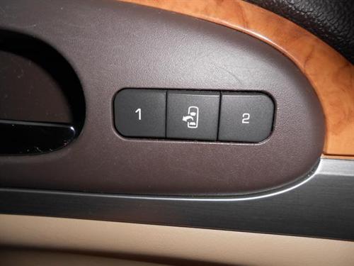 Buick Enclave 2009 photo 4