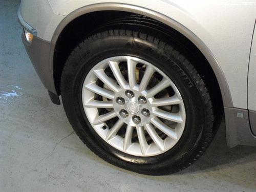 Buick Enclave 2009 photo 1