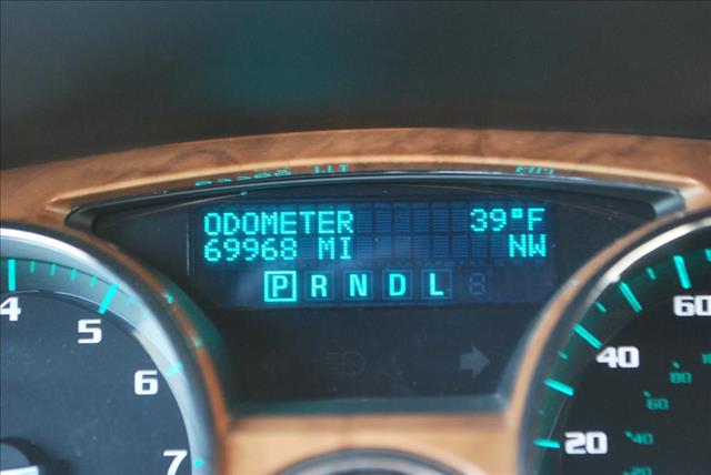 Buick Enclave 2009 photo 2