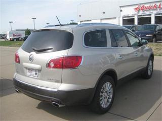 Buick Enclave 2009 photo 2